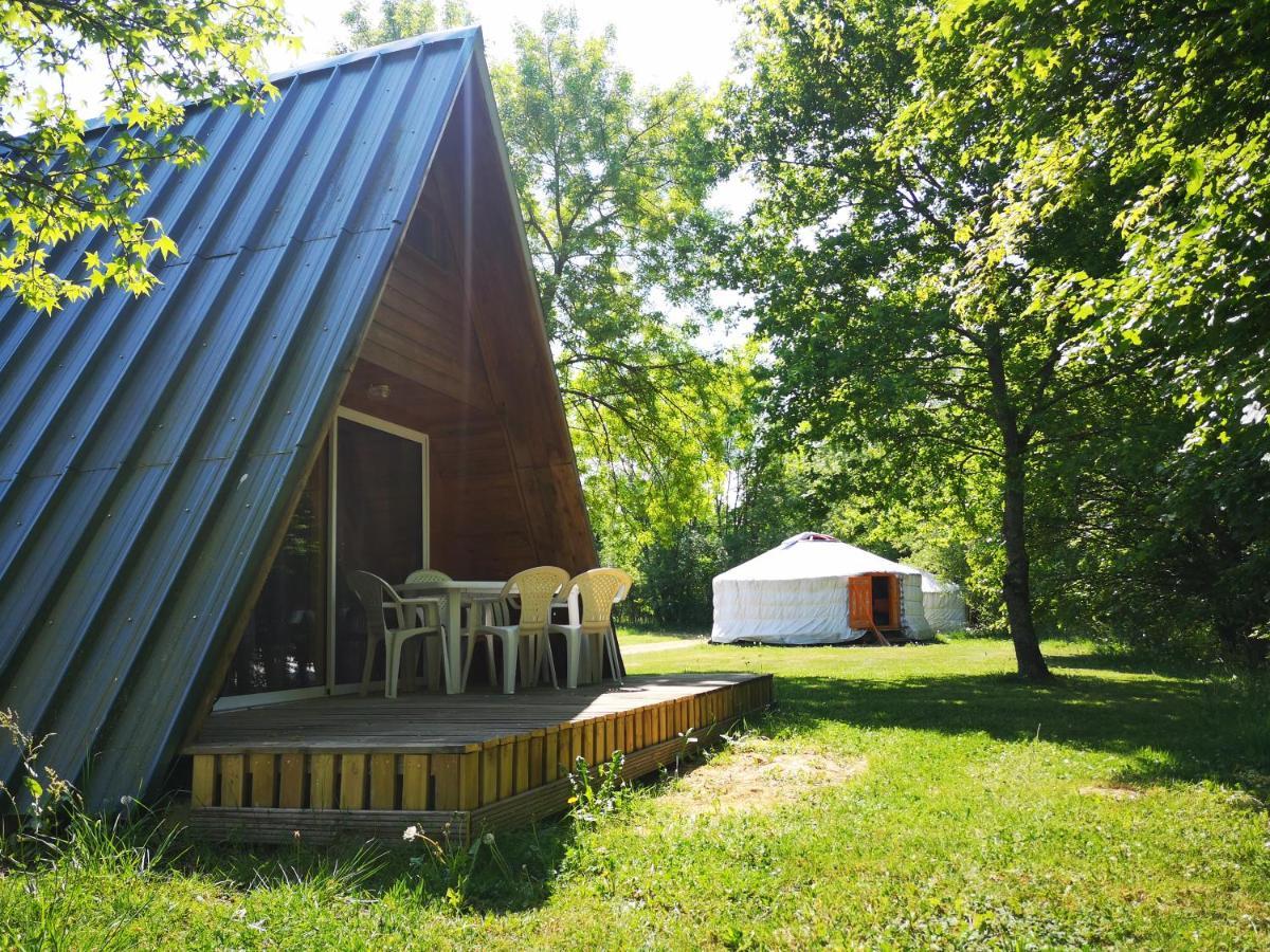 Camping Domaine De Mepillat Saint-Nizier-le-Bouchoux Exteriör bild