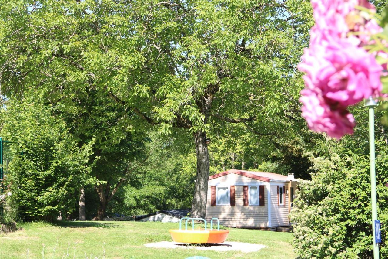 Camping Domaine De Mepillat Saint-Nizier-le-Bouchoux Exteriör bild