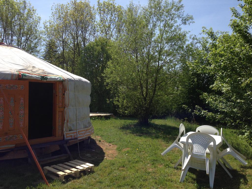 Camping Domaine De Mepillat Saint-Nizier-le-Bouchoux Rum bild