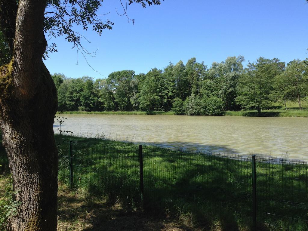 Camping Domaine De Mepillat Saint-Nizier-le-Bouchoux Exteriör bild