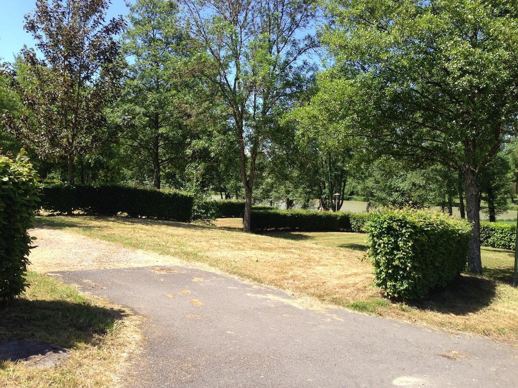 Camping Domaine De Mepillat Saint-Nizier-le-Bouchoux Exteriör bild